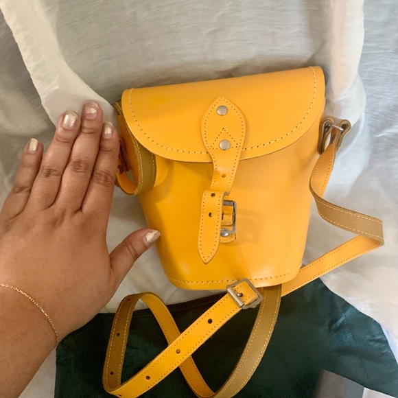 NWOT Zatchels Leather Barrel Bag - Yellow - Picture 5 of 6